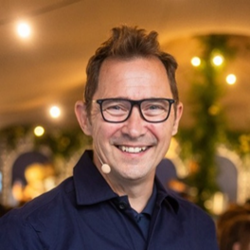 Martin Hilton